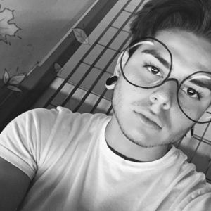 Meet your Posher, Jay